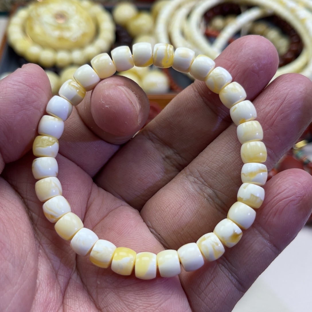 琥珀未镶嵌珠宝奇石57