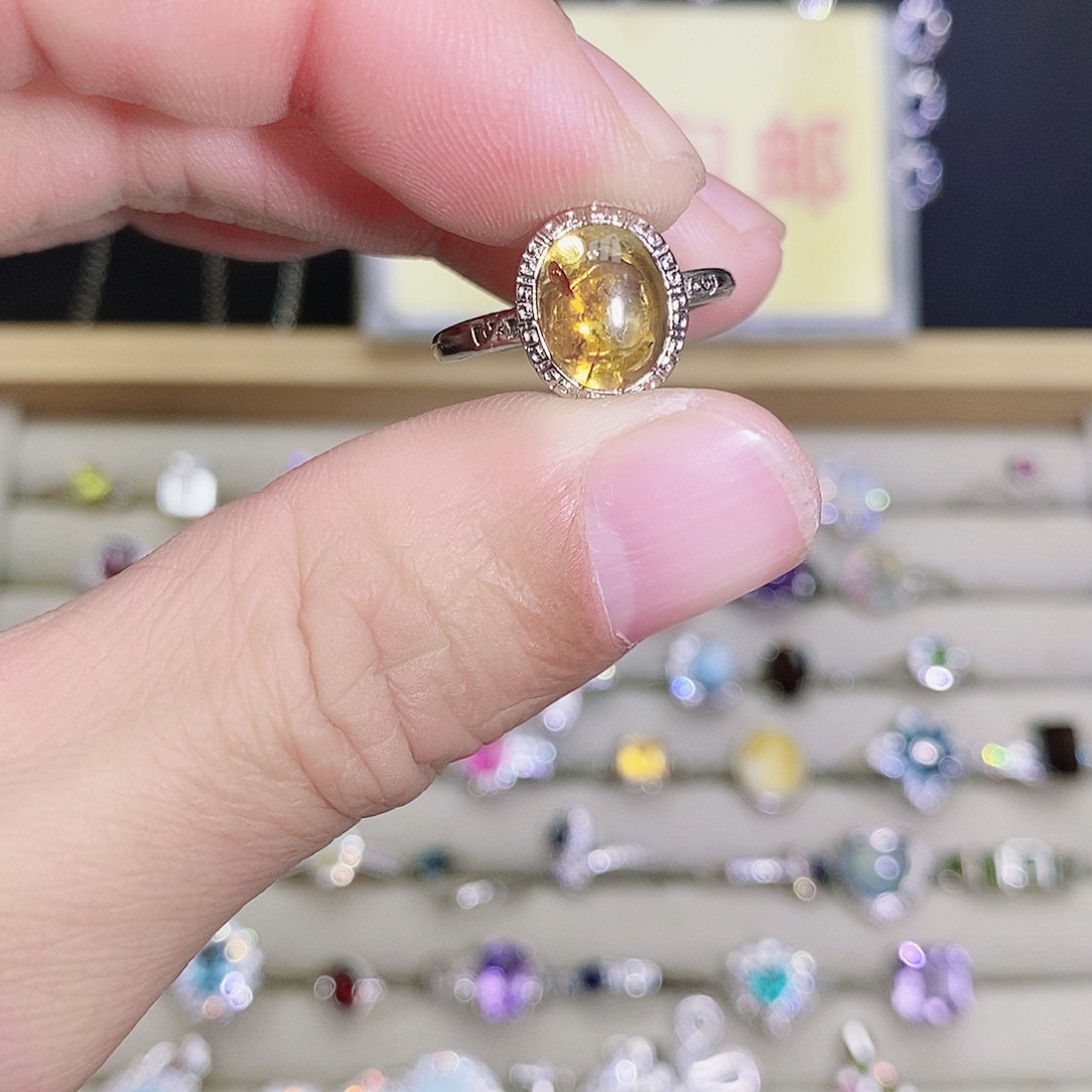 未镶嵌琥珀（花珀）戒指