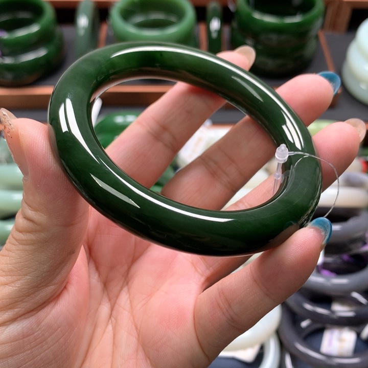 【闪购商品】未镶嵌手镯和田玉（碧玉）13