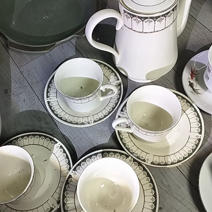 盘瓷片陶瓷杯盘壶碗都有