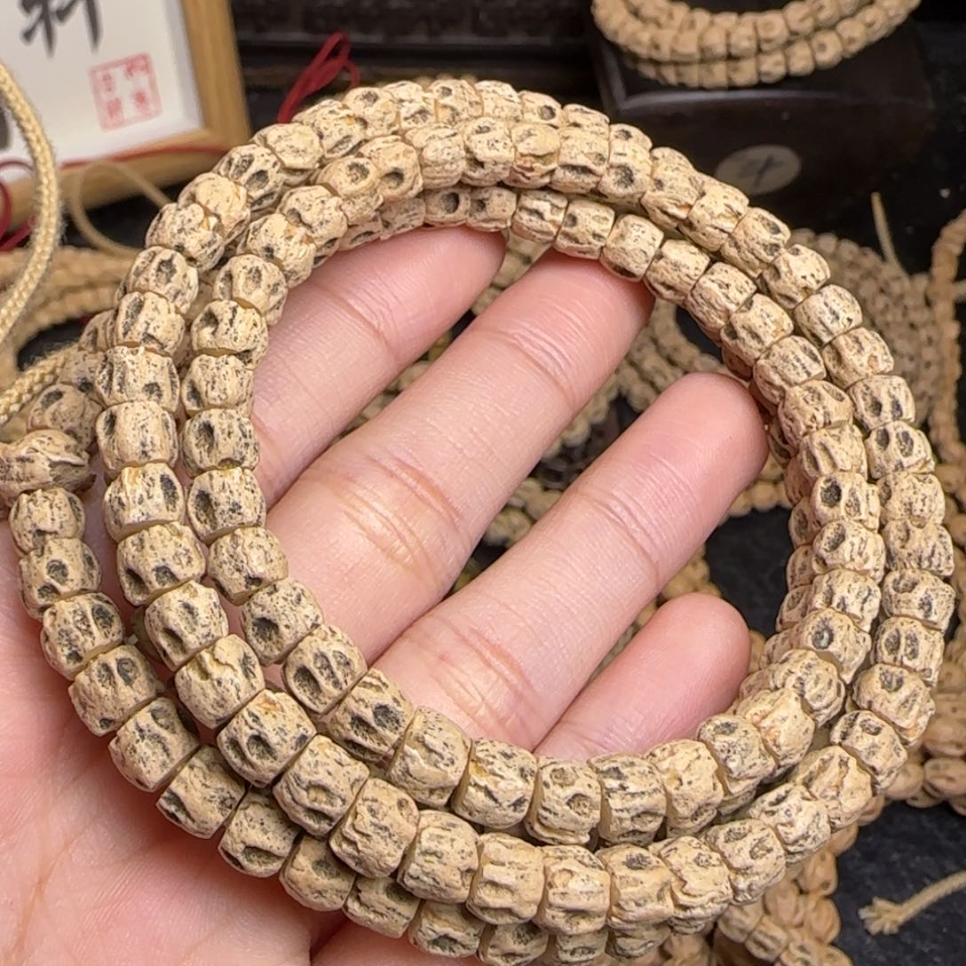 柏香籽/百香籽吊坠奕*