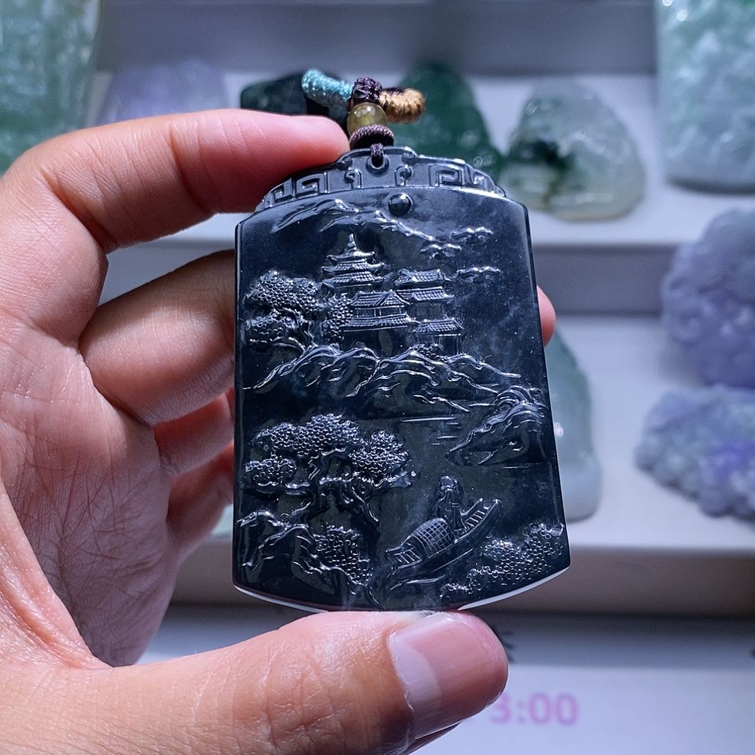 【闪购商品】翡翠颈饰未镶嵌山水