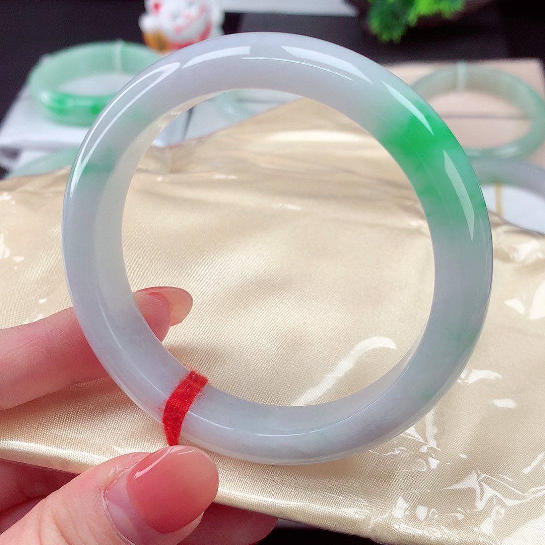 未镶嵌手镯翡翠翡翠