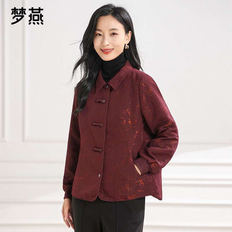 梦燕春秋新款复古酒红提花盘扣外套女新中式通勤上衣AA09B5025
