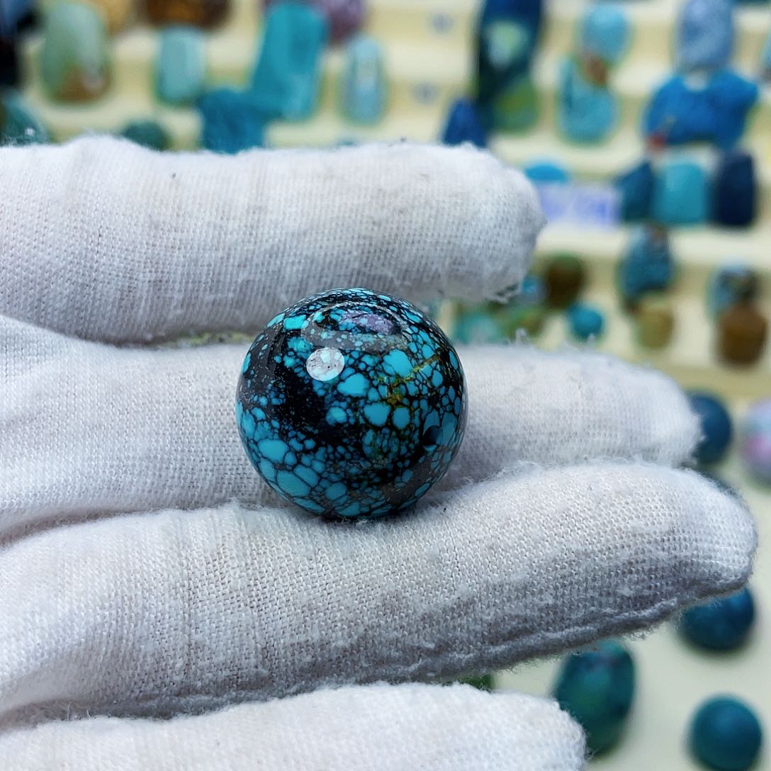 绿松石颈饰未镶嵌