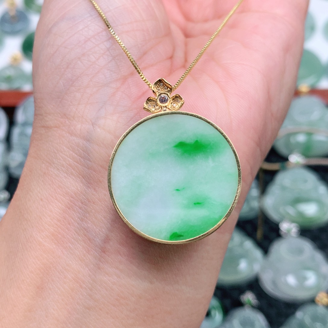 翡翠吊坠(不含链)18K金镶嵌