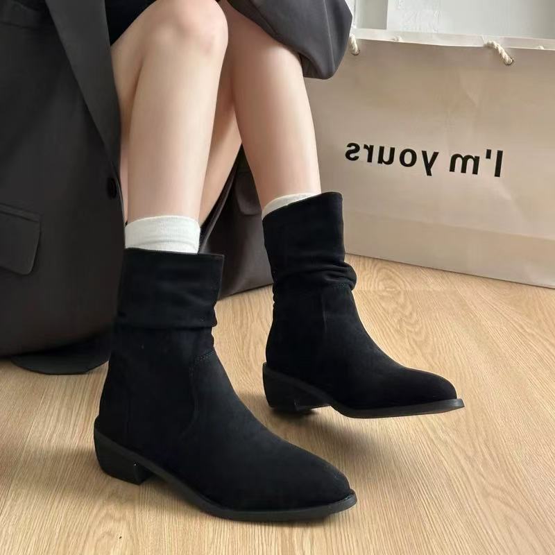 W32261西部堆堆靴女秋季新款尖头粗跟百搭小个子褶皱短靴 薄绒