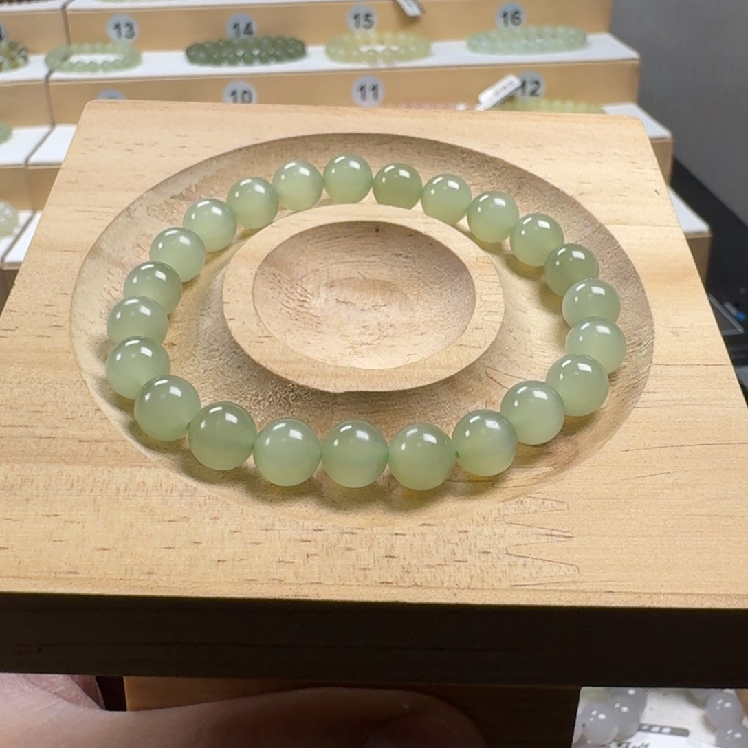 ****.和田玉未镶嵌手链24颗珠子