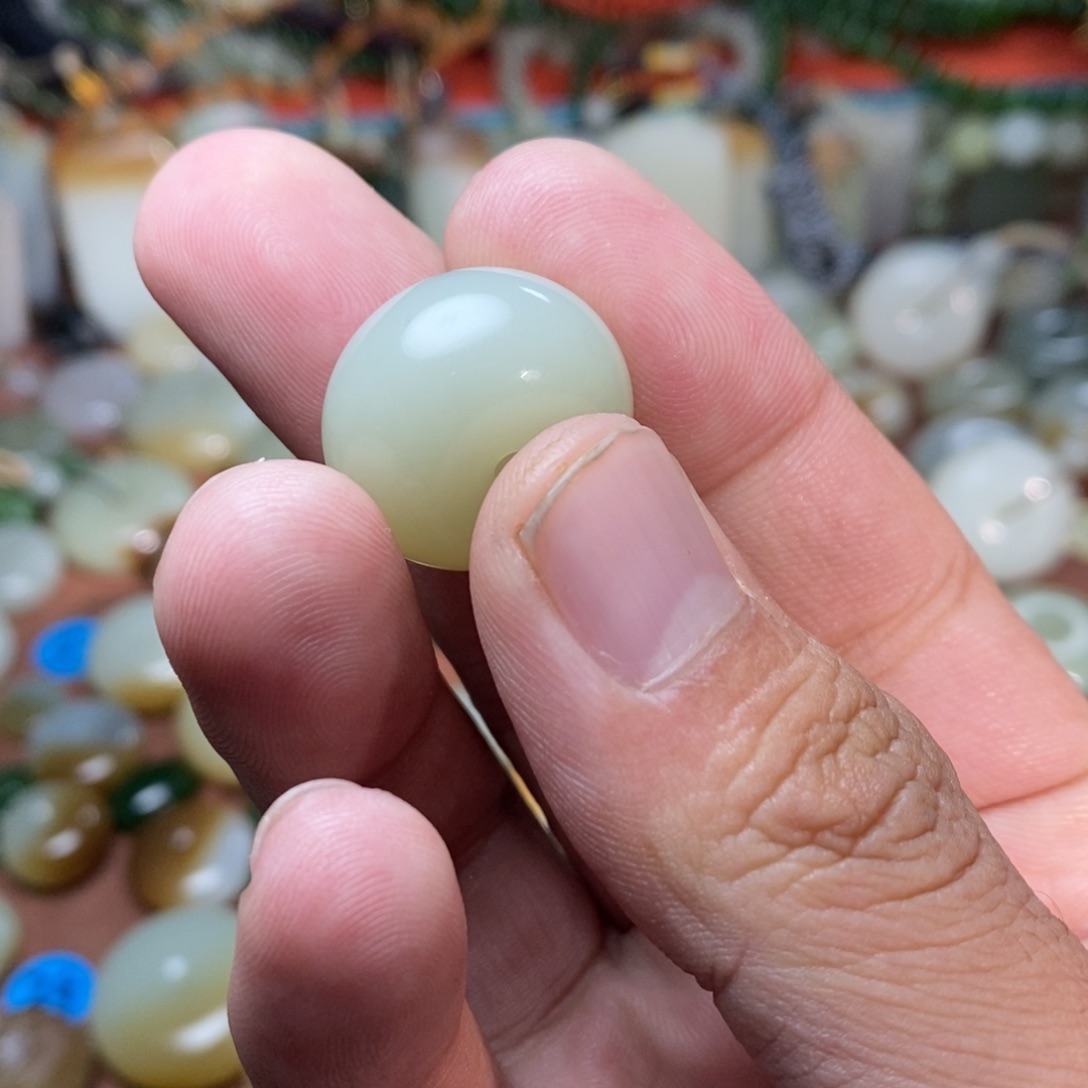 和田玉未镶嵌吊坠(不含链)