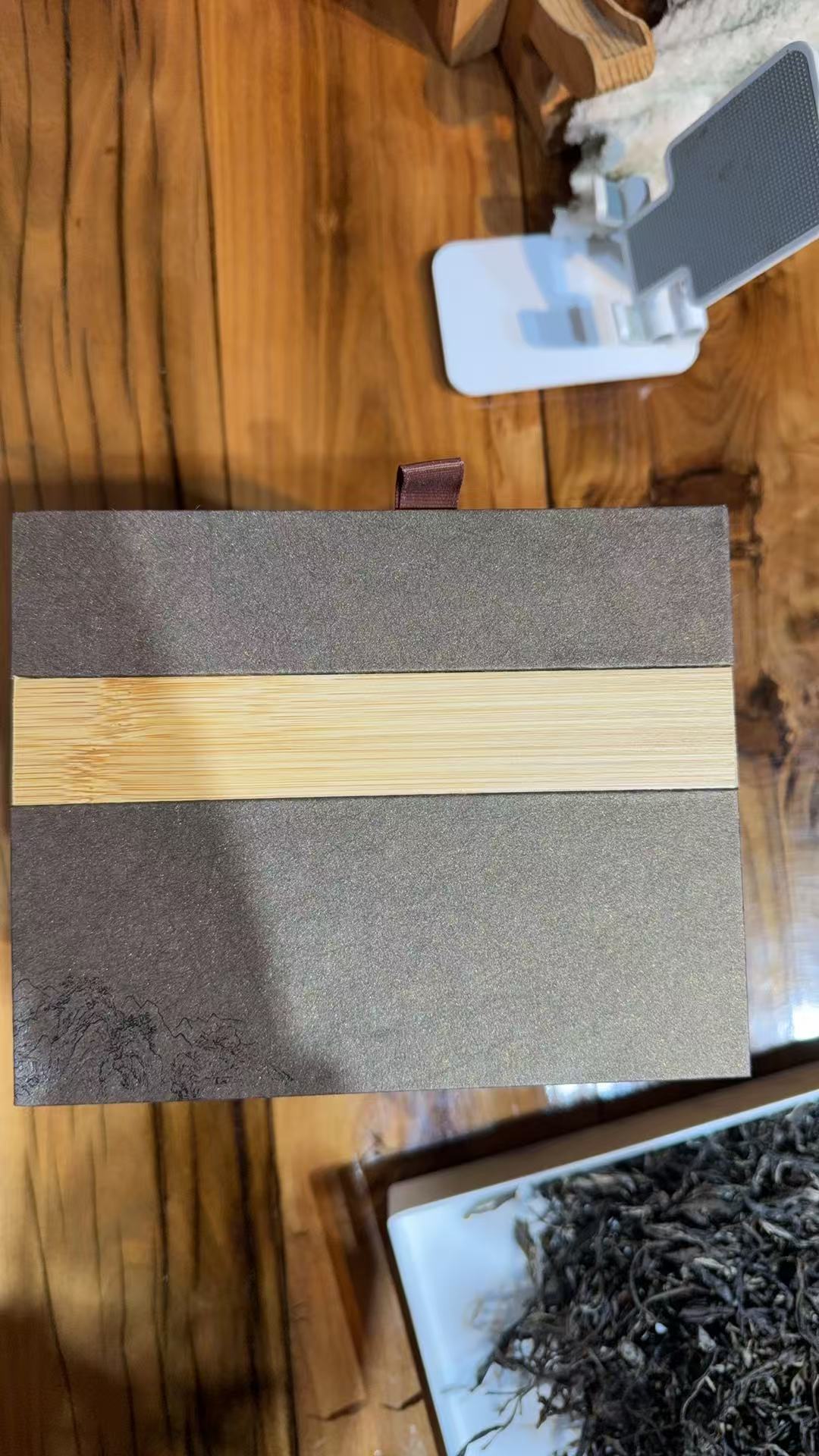 25年 老班章 古树  普洱茶 生茶散茶  A030号        