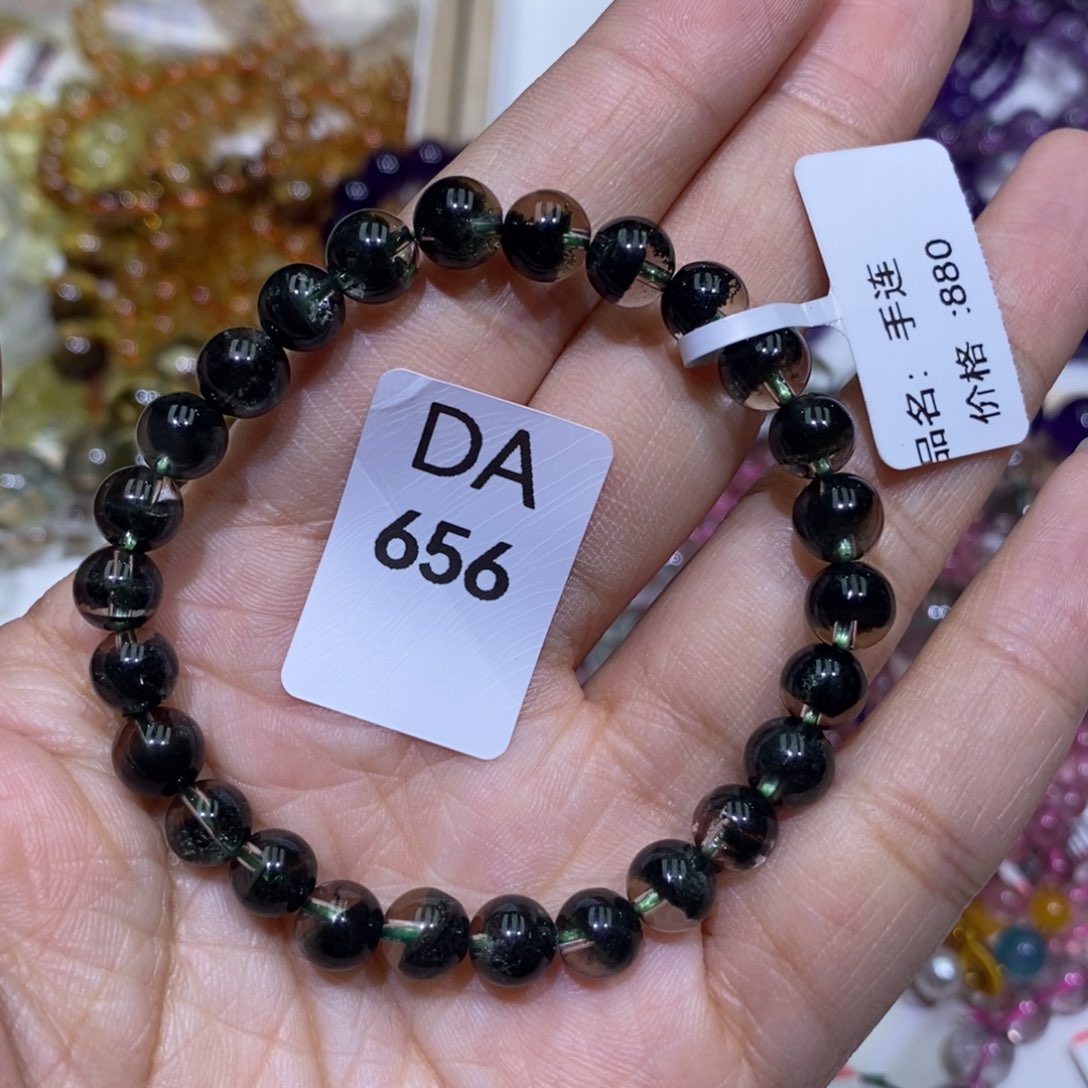 多样性发一未镶嵌水晶