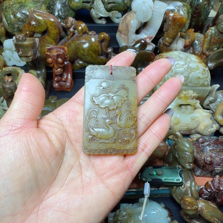 和田玉挂件未镶嵌朱*文