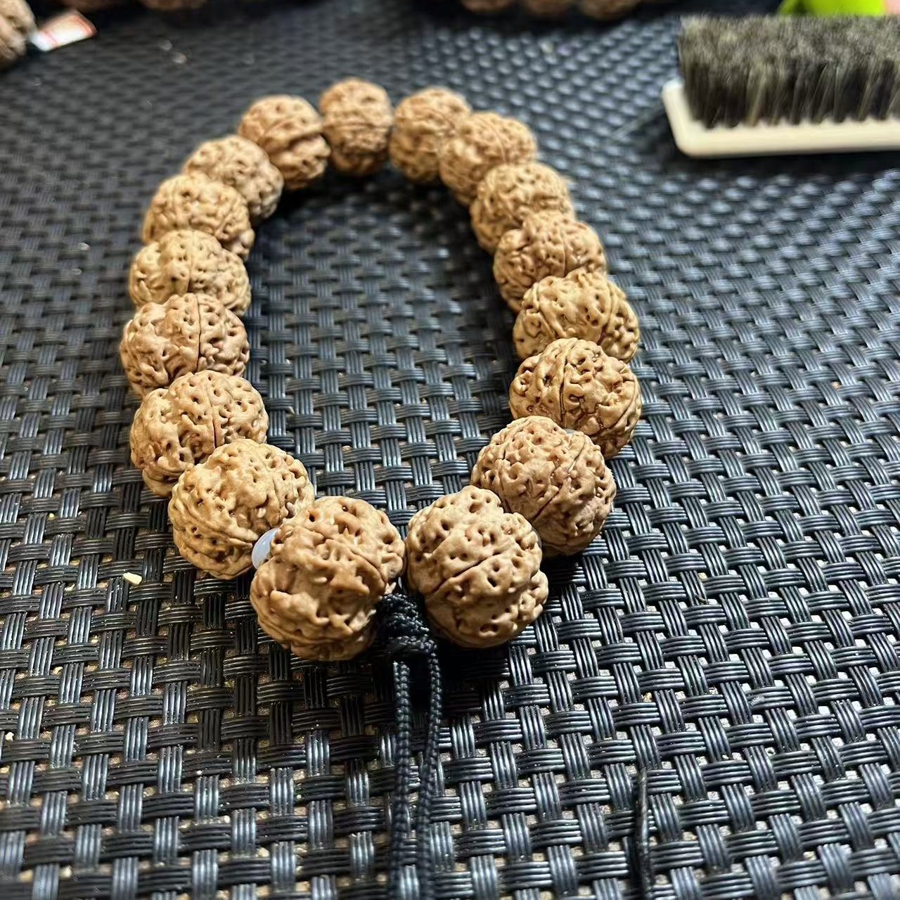 随机尼泊尔大金刚一条