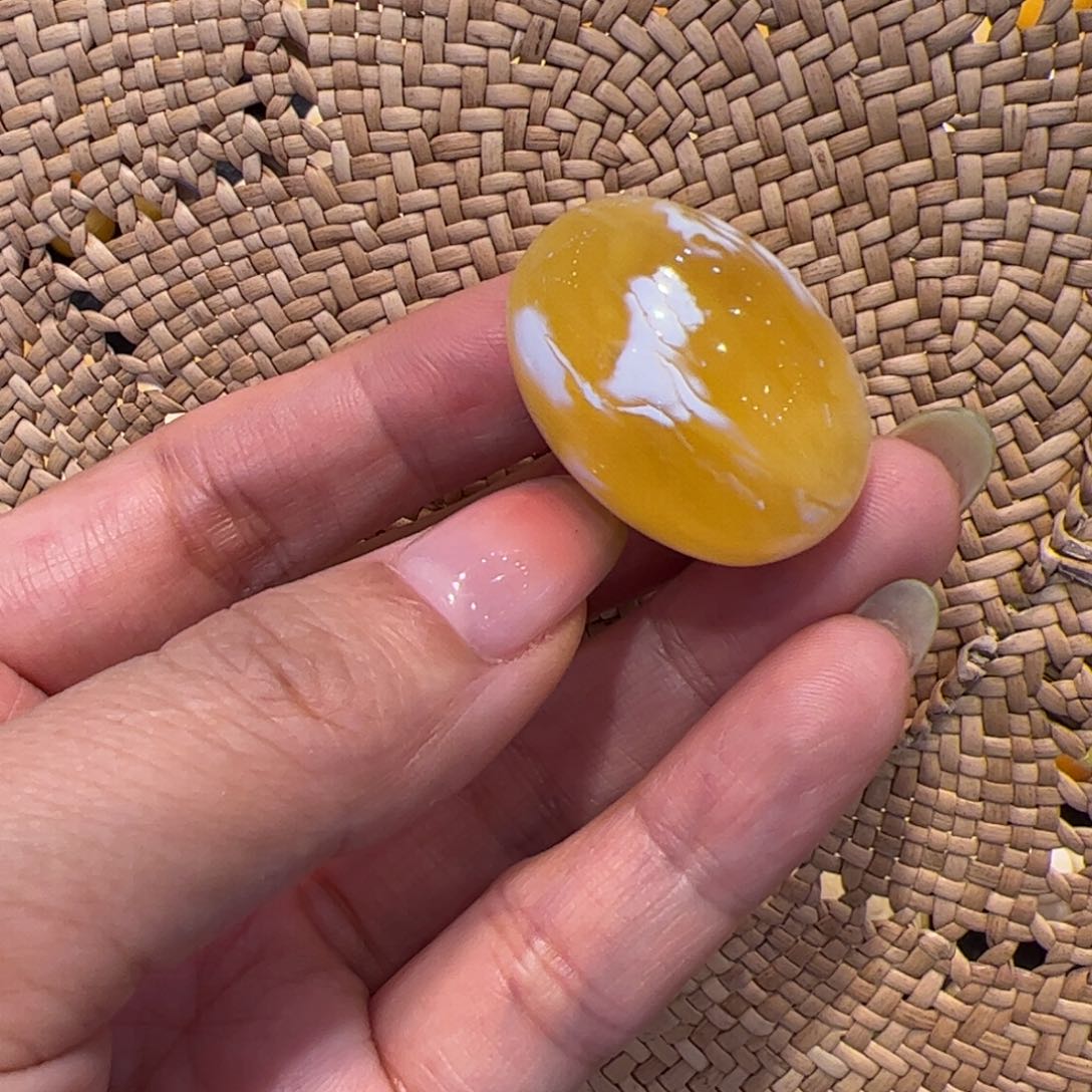 未镶嵌蜜蜡裸石金瓷白溶洞枣珠