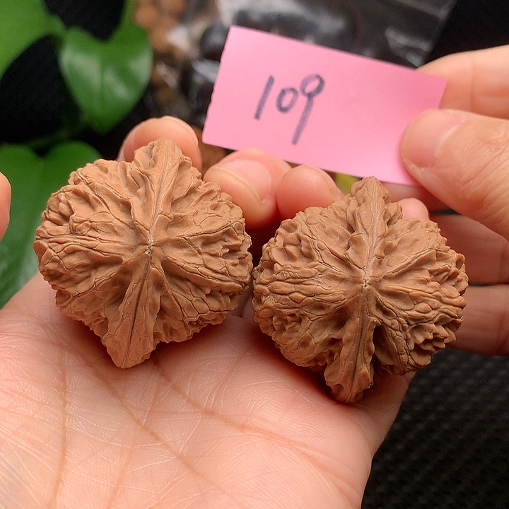 【闪购商品】把件文玩核桃42宫灯109