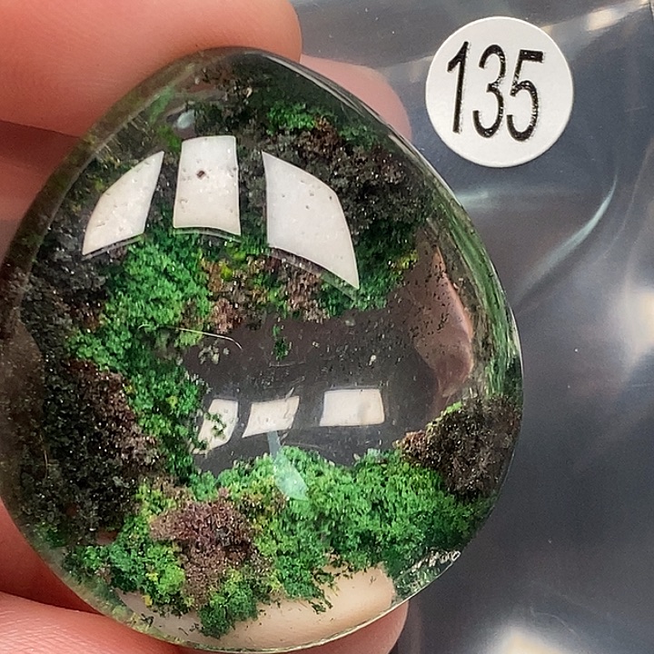 李***圆未镶嵌水晶颈饰天然