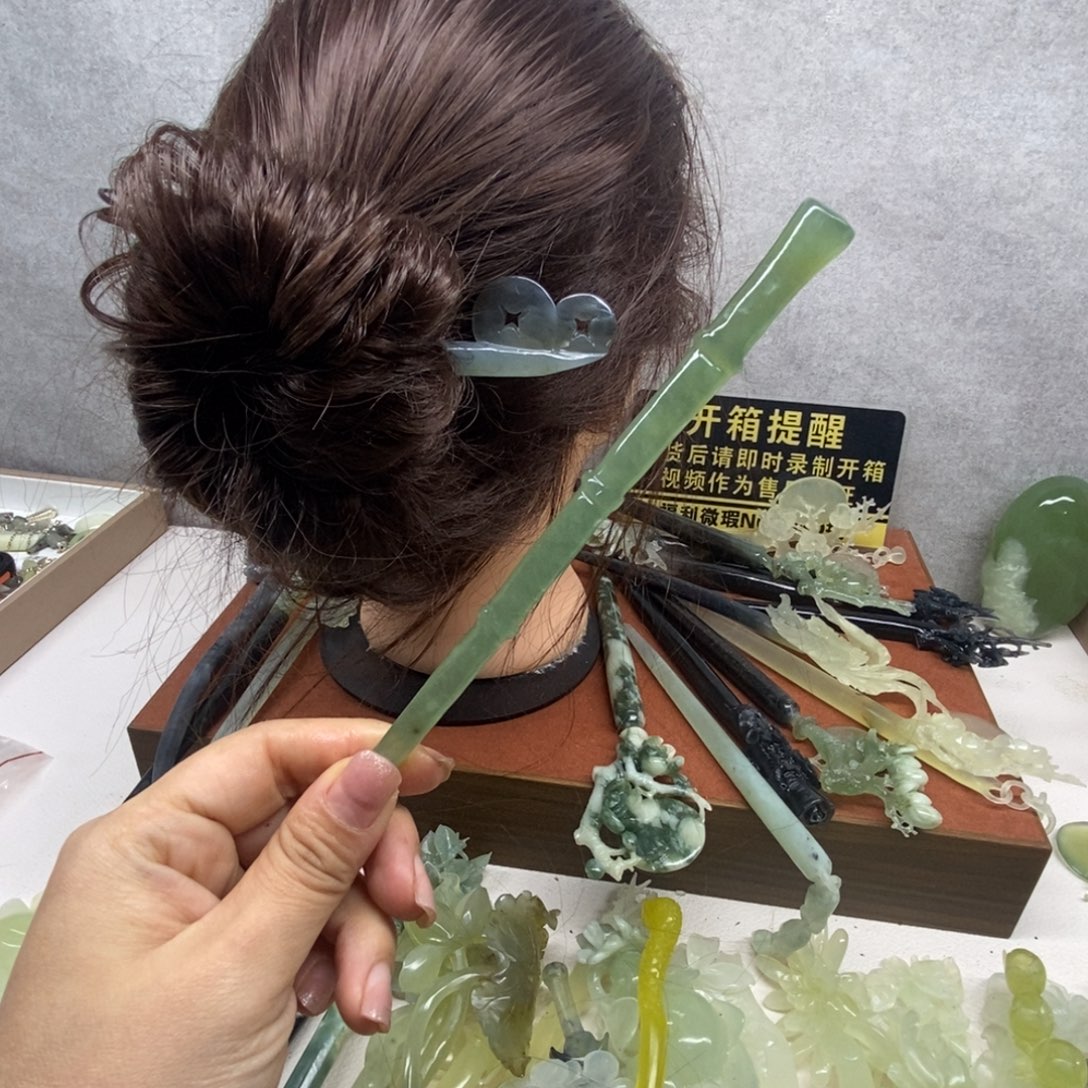 蛇纹石玉未镶嵌发饰