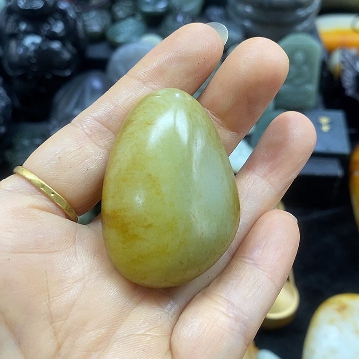 未镶嵌和田玉（糖玉）挂件