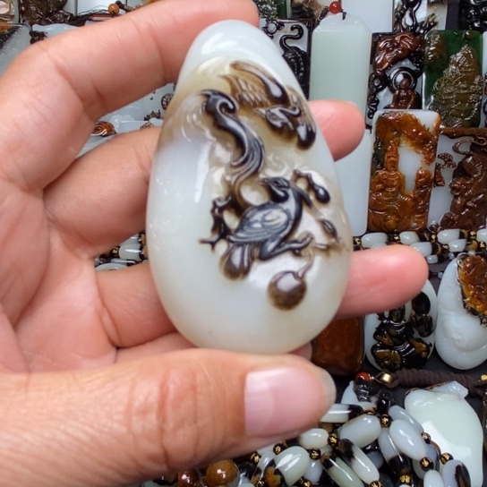 和田玉颈饰未镶嵌我****袄