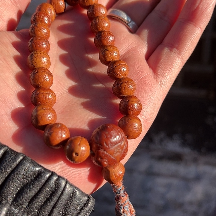 柏香籽/百香籽吊坠700