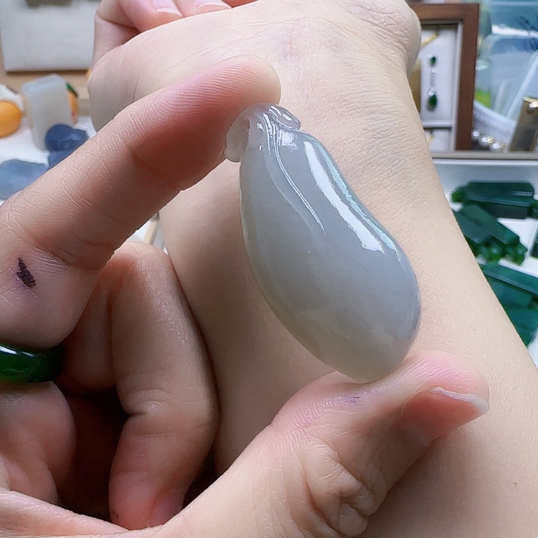 和田玉未镶嵌吊坠(不含链)