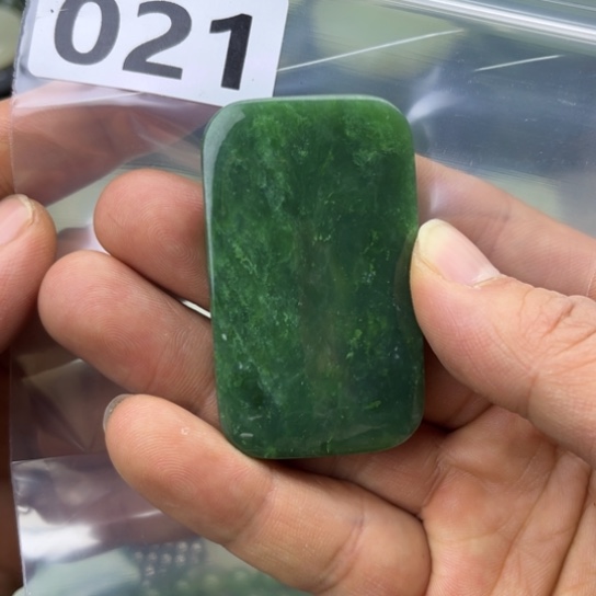 和田玉未镶嵌珠宝半成品