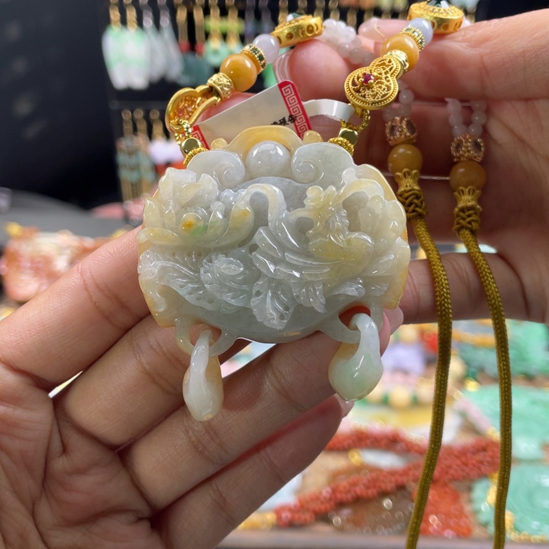 翡翠未镶嵌颈饰代编织