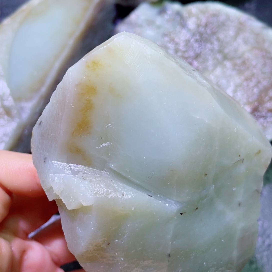 和田玉未镶嵌珠宝半成品