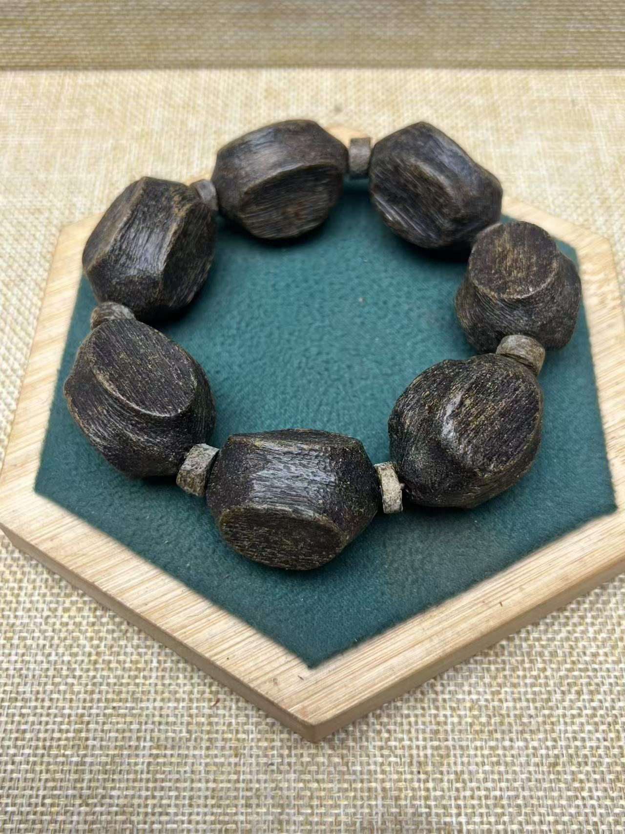 B76越南富森红土沉香25mm