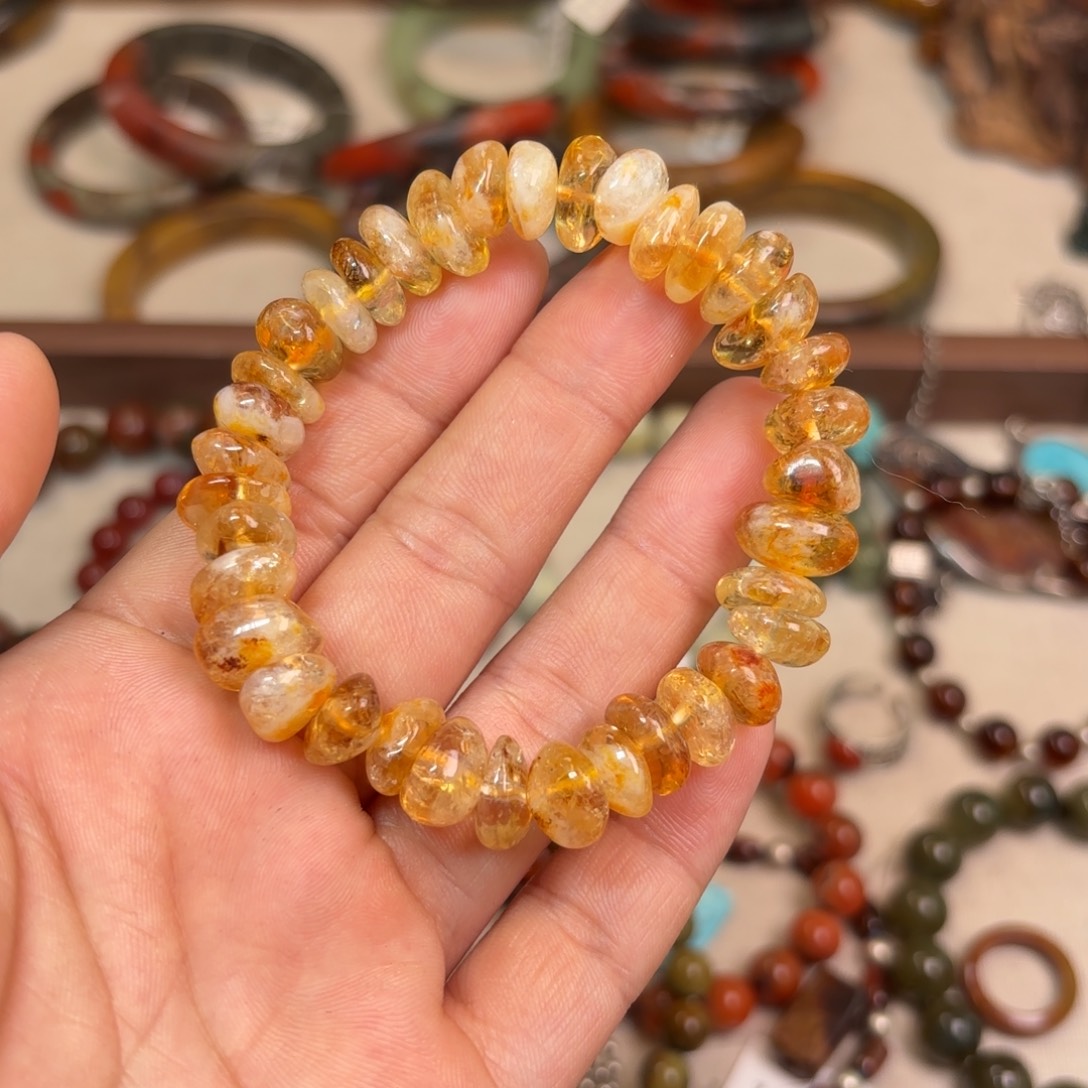 南红玛瑙颈饰未镶嵌