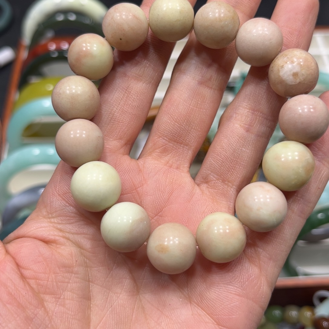 蛇纹石玉手链未镶嵌微瑕