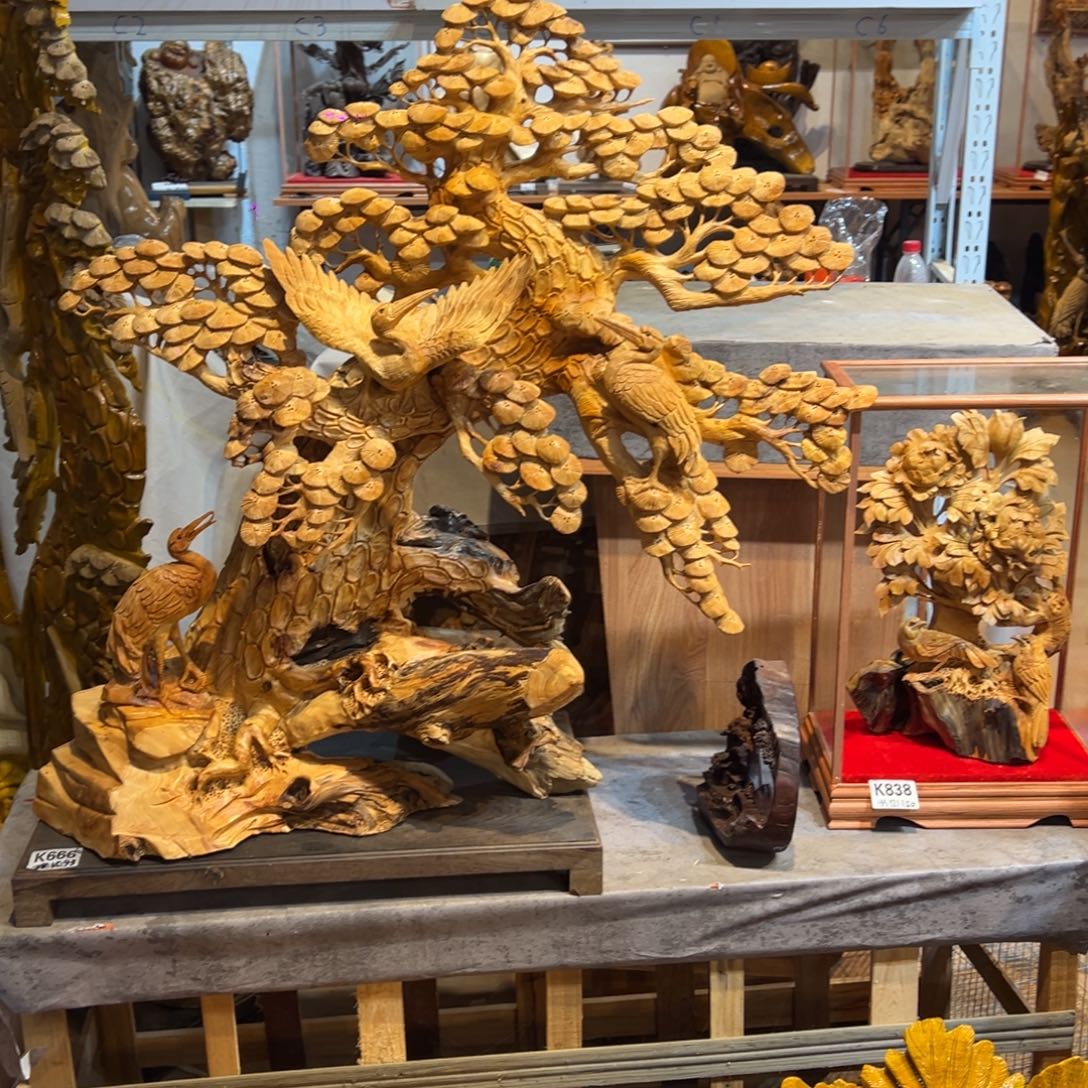 福***玺花梨木类崖柏木雕工艺品