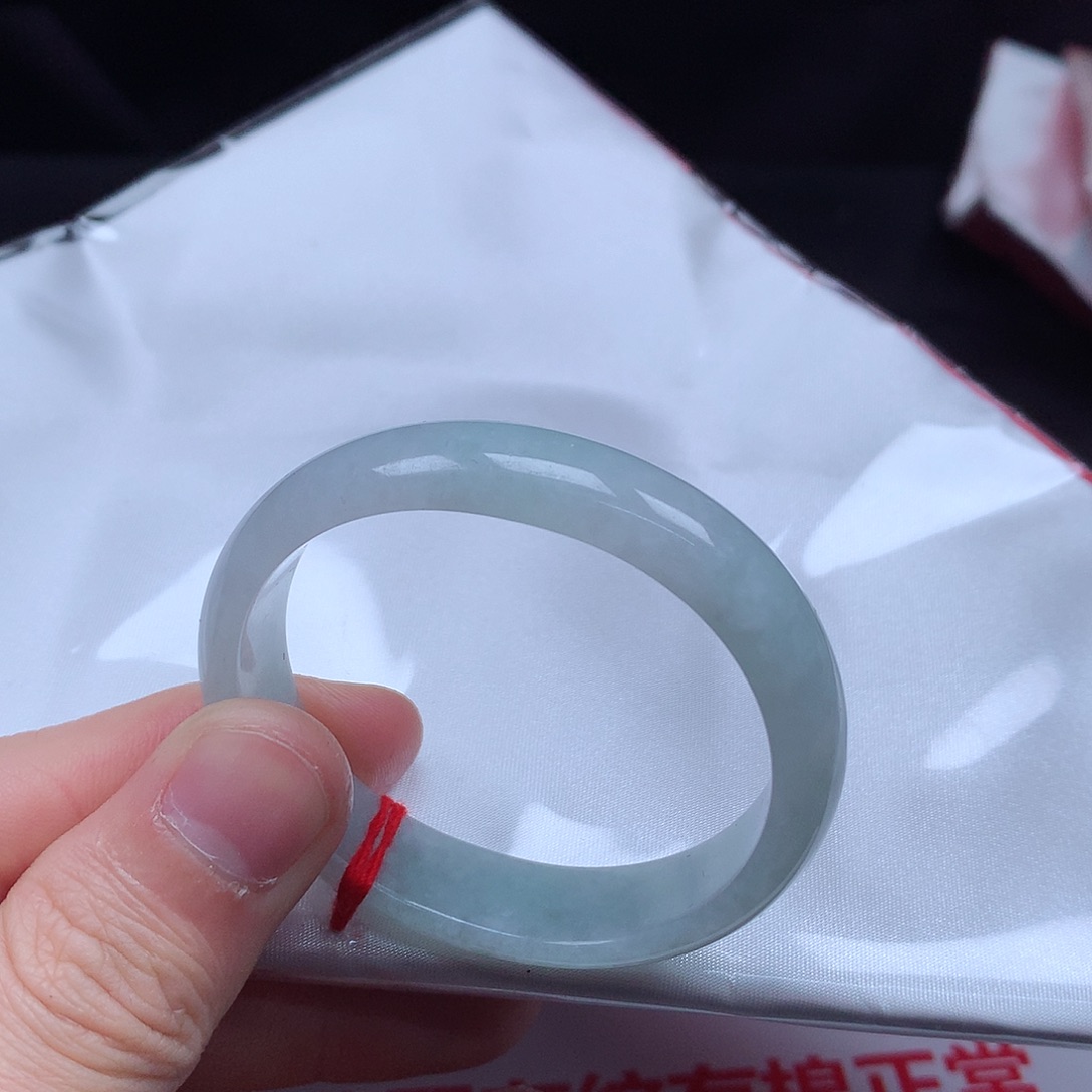 翡翠手镯未镶嵌49圈口