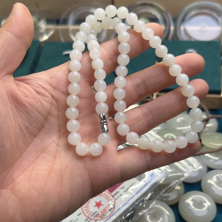 和田玉颈饰未镶嵌白玉妈妈链卡8