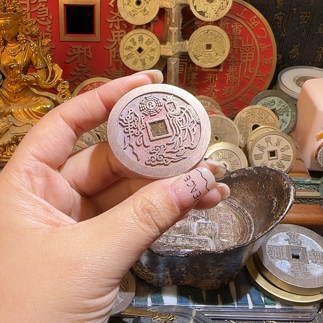 诗***语铜现代仿制工艺品