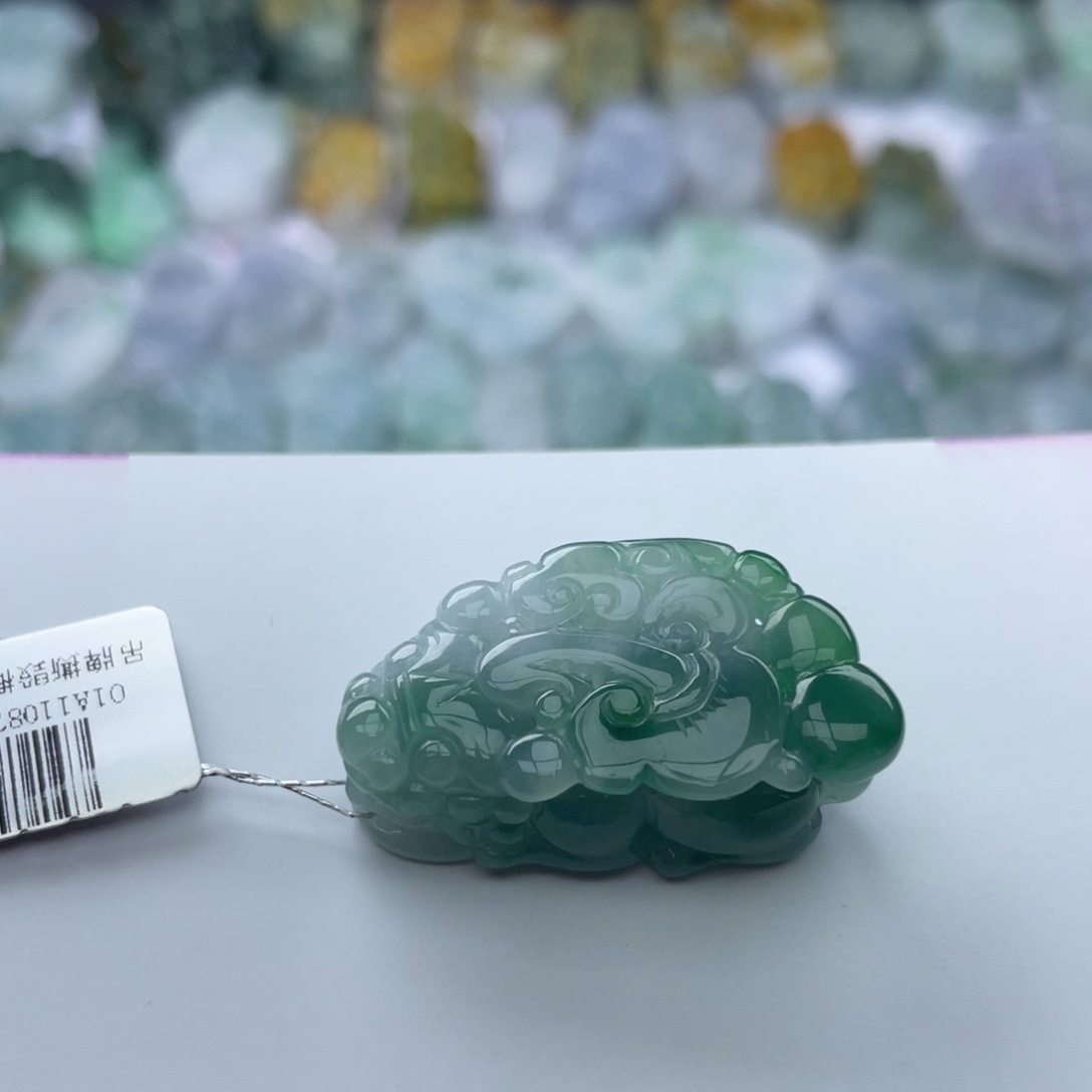 翡翠颈饰未镶嵌貔貅