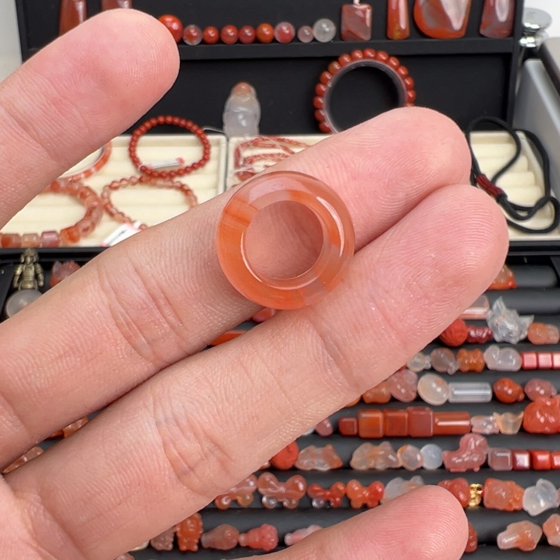 南红玛瑙未镶嵌颈饰跑环内径9.9mm