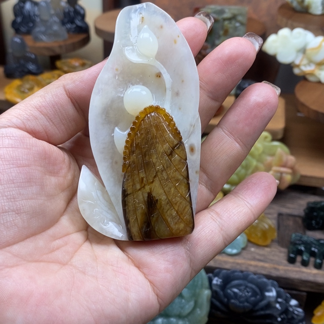 村***爷蛇纹石玉未镶嵌吊坠(赠链)