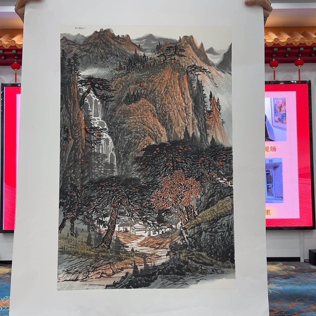 国画画家苏珊作品家里