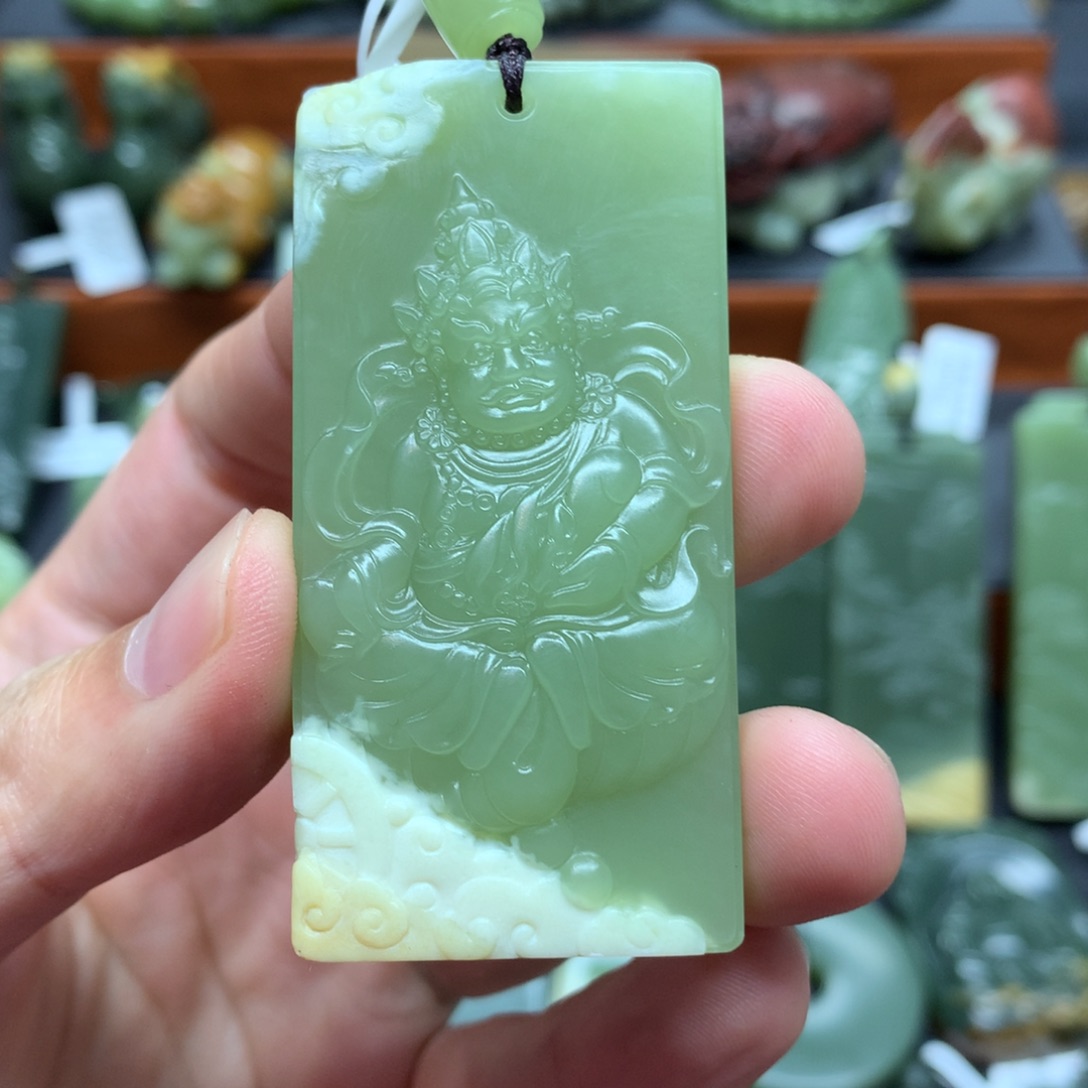 岫岩河磨玉（透闪石质玉）挂件未镶嵌