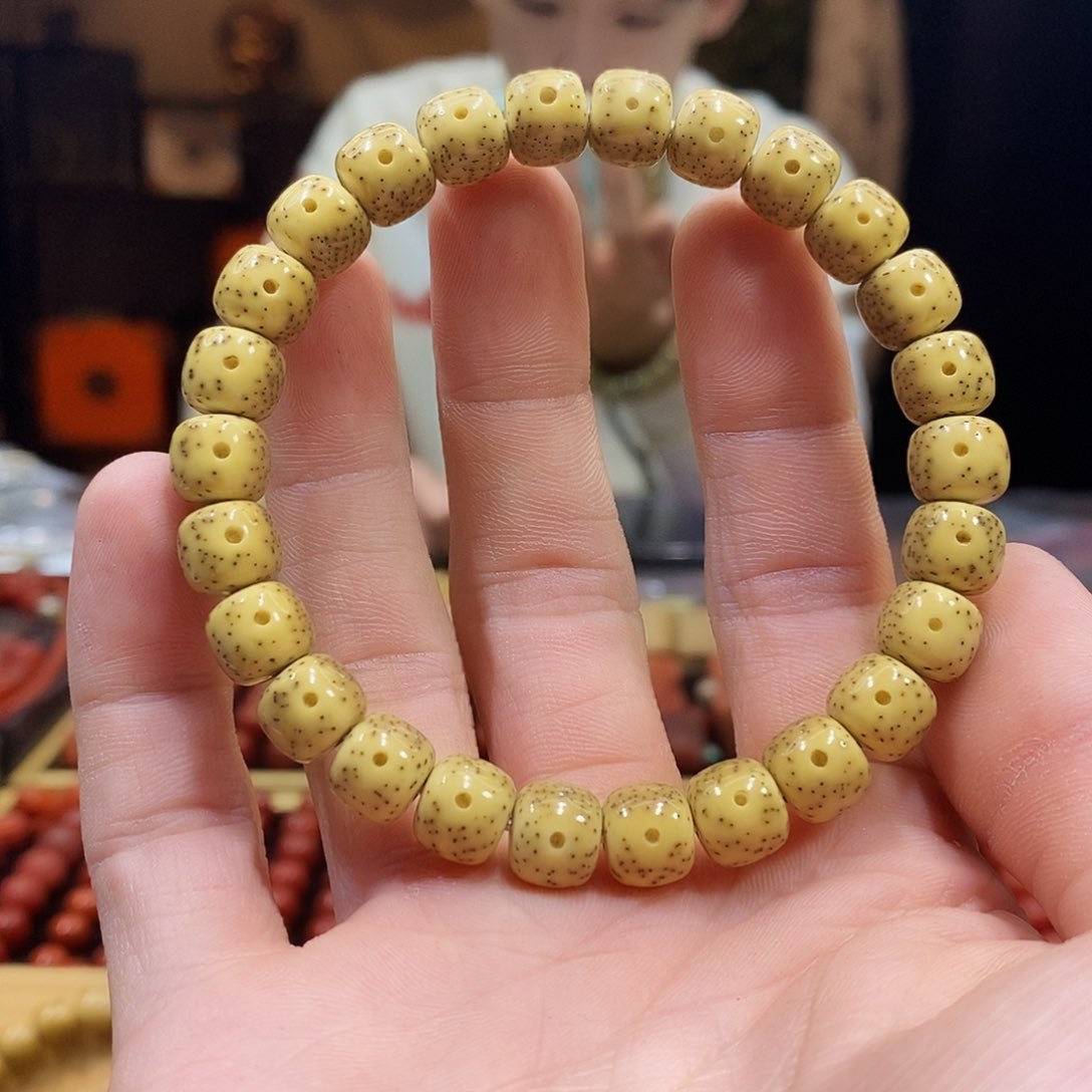 星月菩提吊坠毕业