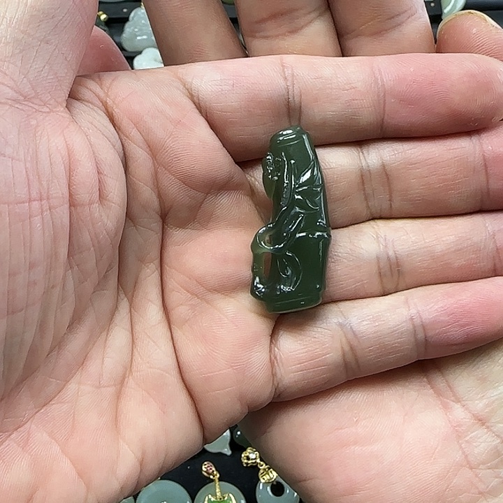 和田玉吊坠(不含链)未镶嵌