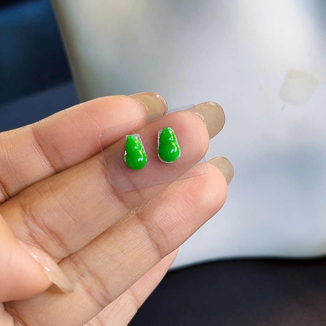 裸石翡翠JF满色阳绿葫芦一对11