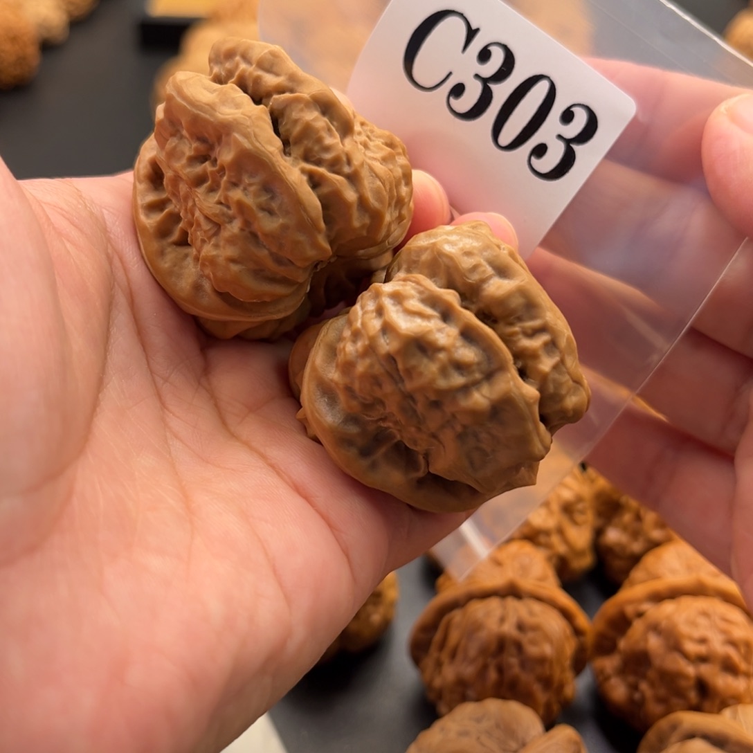 政***文玩核桃把件蛙蛙精品40肚44