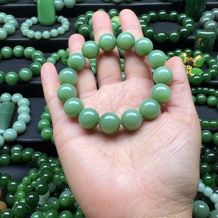 未镶嵌和田玉（碧玉）手串