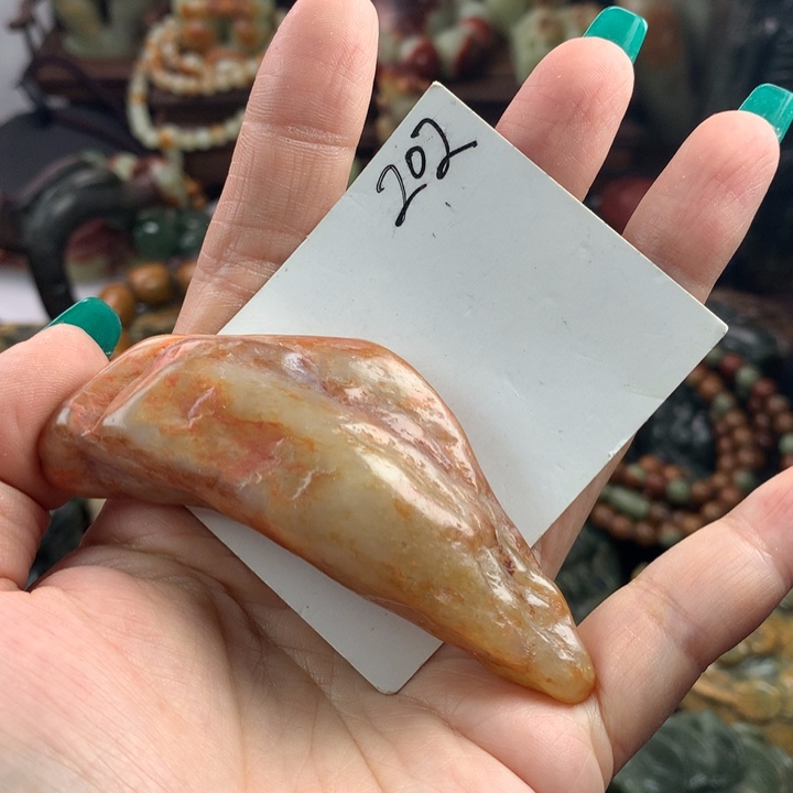 岫岩河磨玉（透闪石质玉）把件未镶嵌