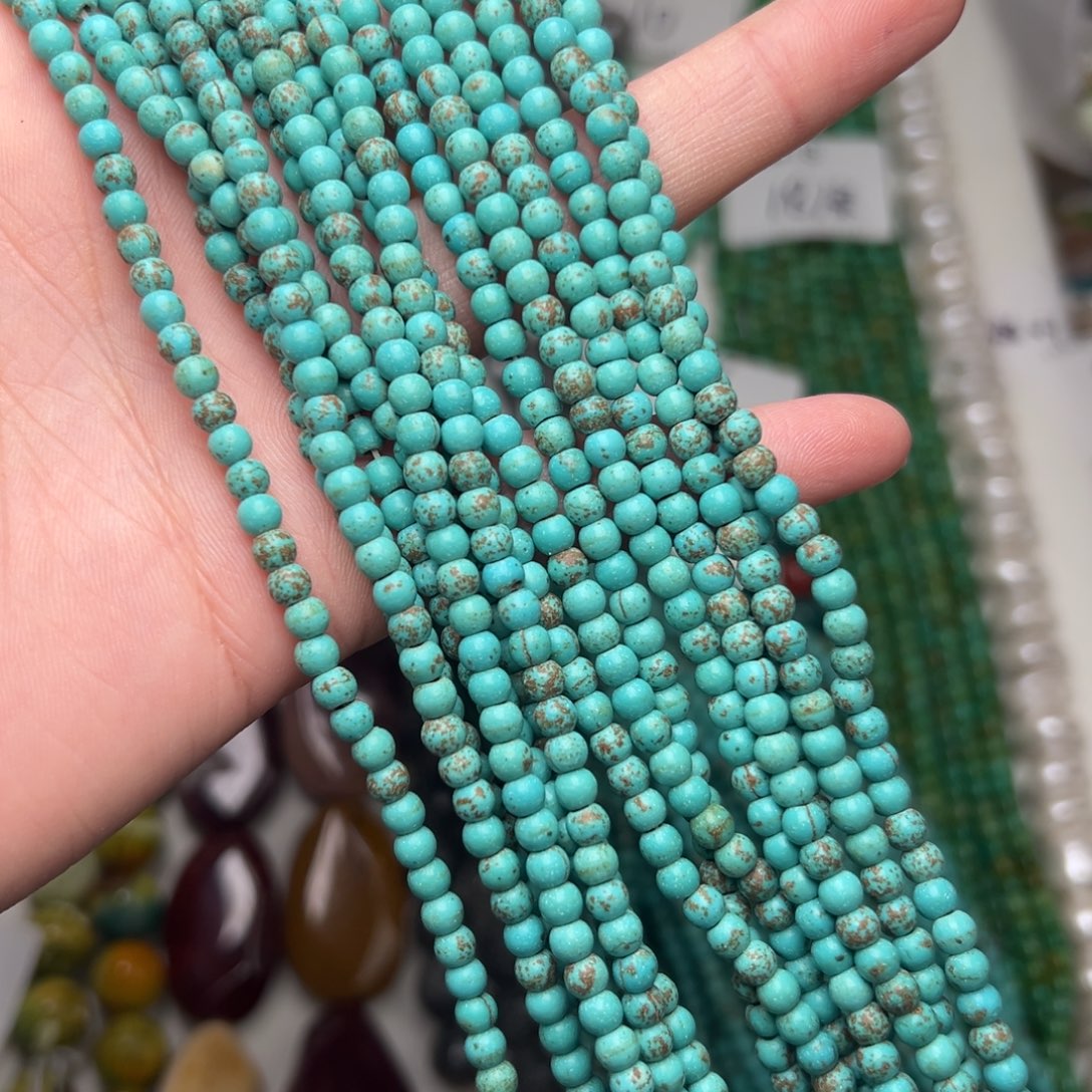 玛瑙/玉髓合金珠宝半成品K500。4mm浅蓝小米珠三条