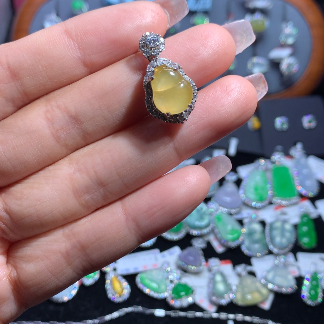 翡翠颈饰银S925镶嵌天然翡翠A货缅料高冰黄翡葫芦吊坠