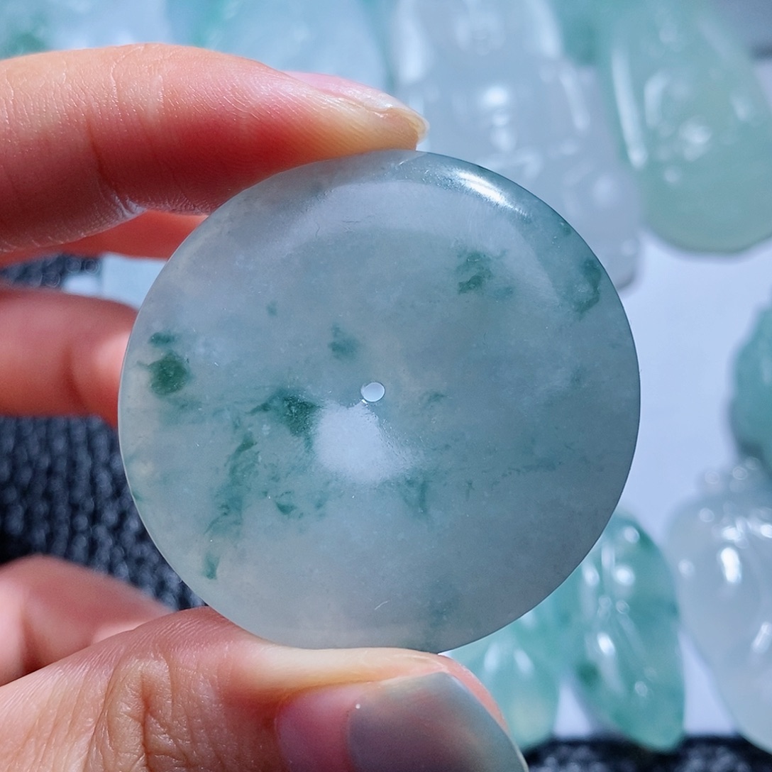 定制翡翠未镶嵌毛货付款后确认抛光