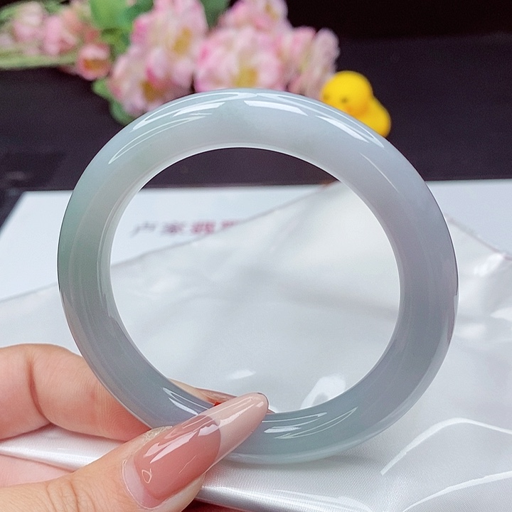 翡翠未镶嵌手镯55圈